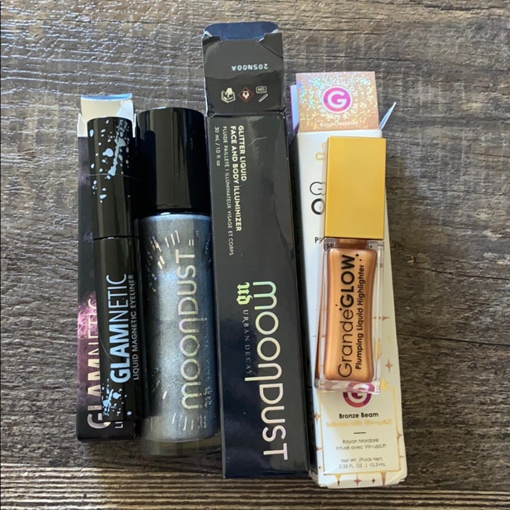 Makeup bundle